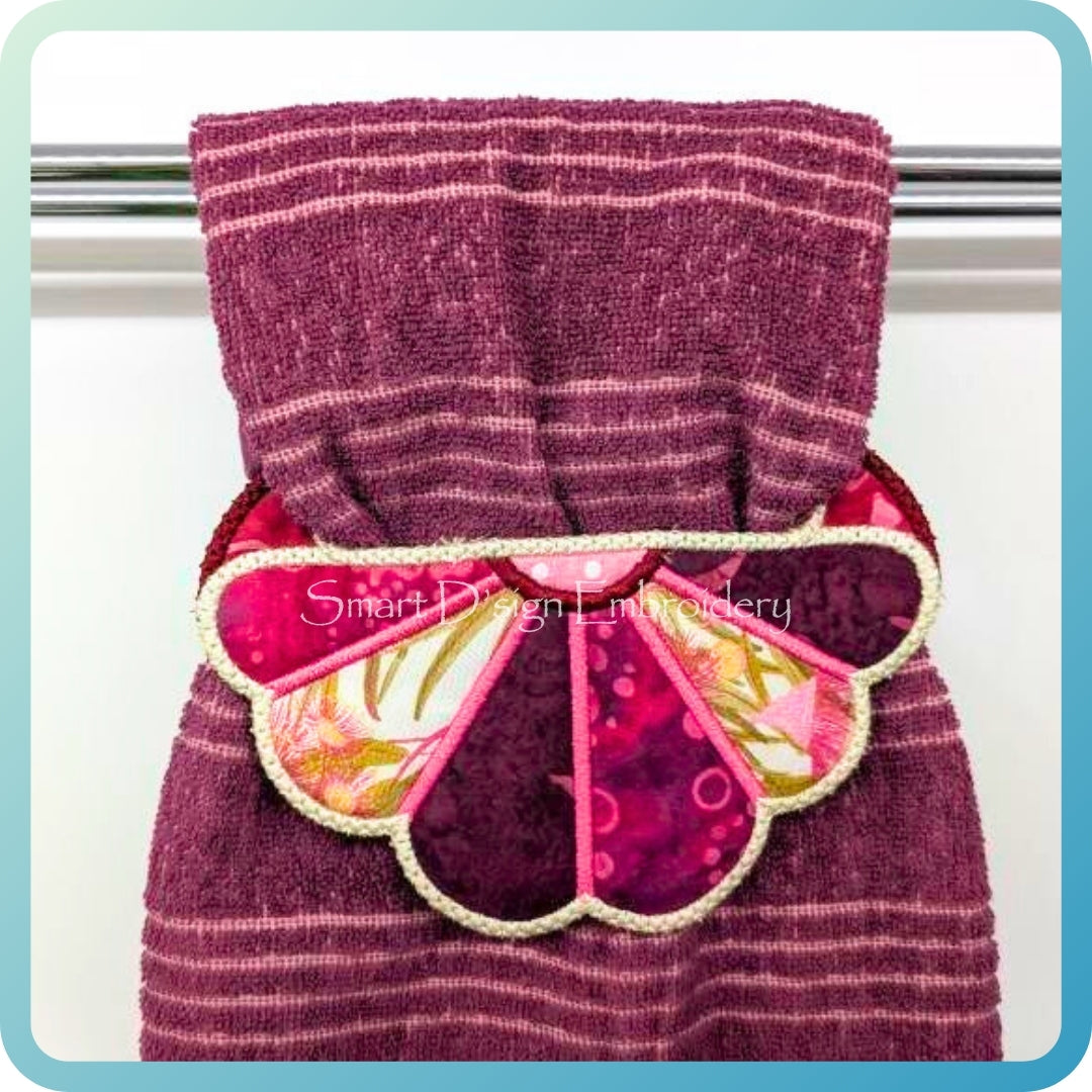 ITH PATCHWORK FLOWER / DRESDEN PLATE WRAP AROUND Hanging Towel Topper
