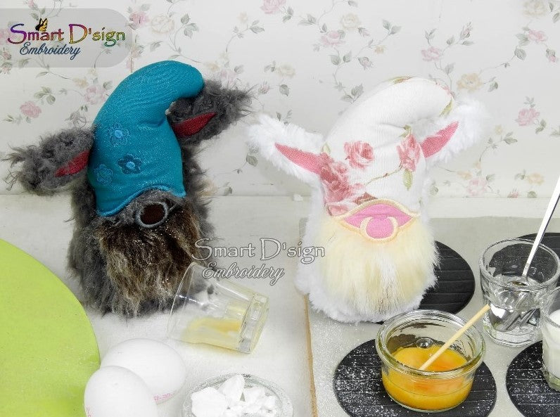 ITH FREE-STANDIG EASTER / SPRING GNOME