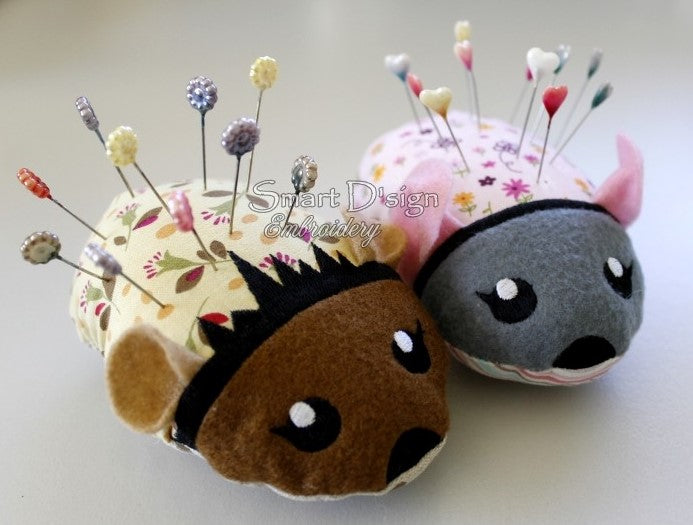 ITH MOUSE & HEDGEHOG Pincushion Set
