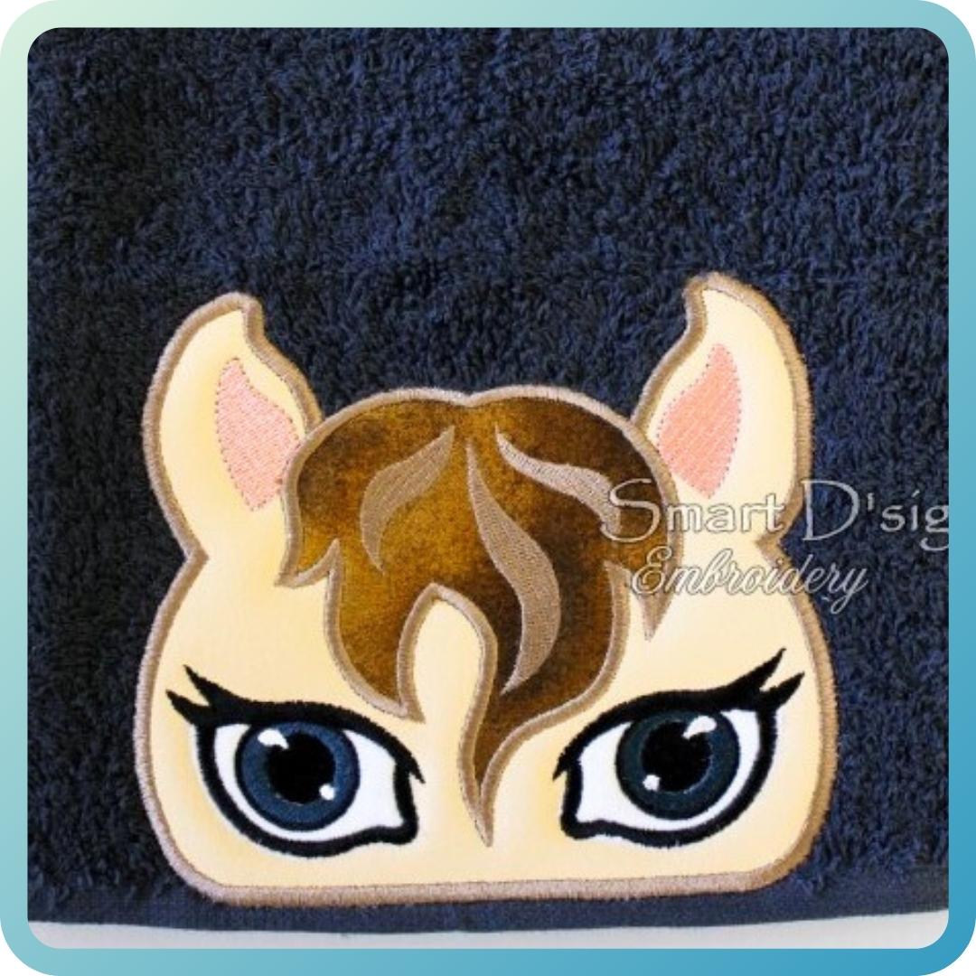 HORSE Applique TOWEL HOODY PEEKER