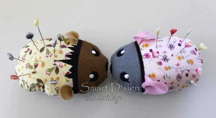ITH MOUSE & HEDGEHOG Pincushion Set