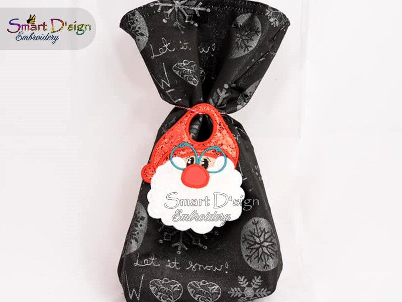 ITH SANTA Towel Hanger